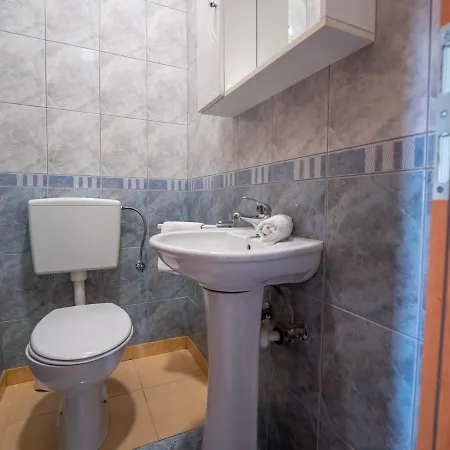 Stefos With Sea View شقة
